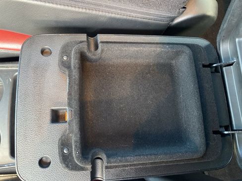 Used 2018 Dodge Durango SRT w/ Technology Group image 39