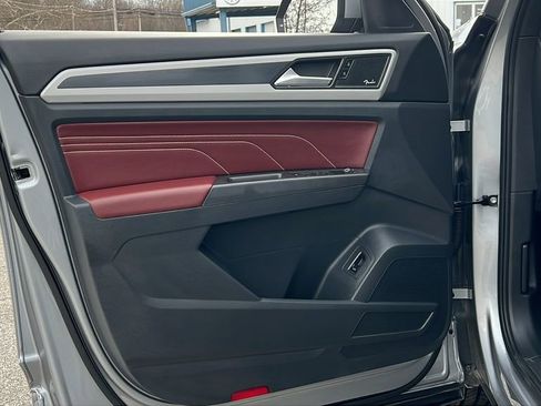 Certified 2023 Volkswagen Atlas Cross Sport SEL Premium R-Line image 19