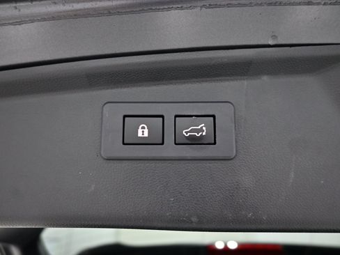 Used 2020 Subaru Outback Touring XT AWD/4WD image 34