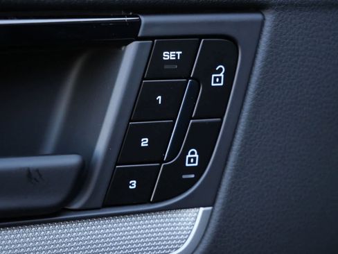 New 2026 Porsche Cayenne Coupe image 11