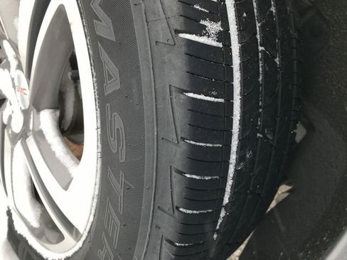 Used 2019 GMC Terrain SLT w/ Preferred Package image 12