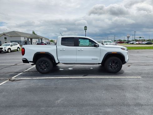 New 2025 GMC Canyon Elevation image 5