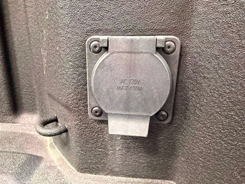 Used 2024 Chevrolet Silverado 1500 Custom AWD/4WD image 17
