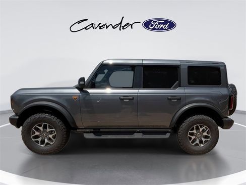 New 2025 Ford Bronco Badlands image 5