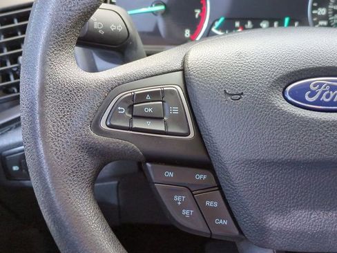 Used 2021 Ford EcoSport SE w/ SE Convenience Package image 24