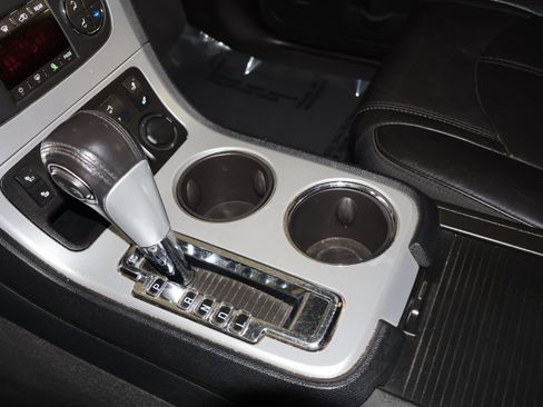 Used 2012 GMC Acadia SLT image 28