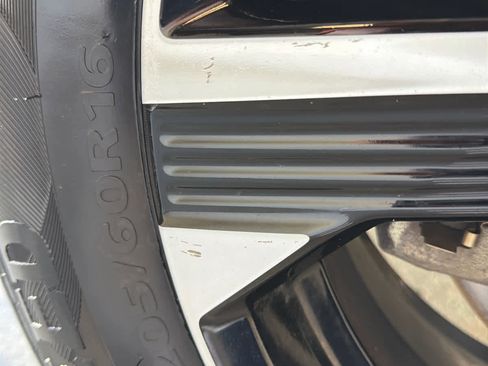 Used 2024 Nissan Sentra SV image 11