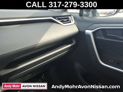 Used 2025 Toyota RAV4 LE AWD/4WD image 35