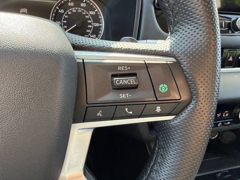 Used 2025 Mitsubishi Outlander SE FWD image 14