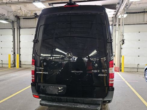 Used 2017 Mercedes-Benz Sprinter 2500 image 5