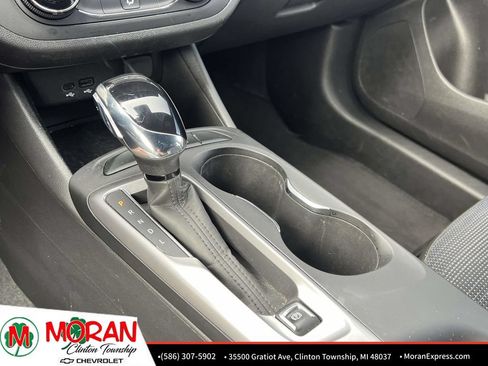 Used 2025 Buick Envista Preferred FWD image 27