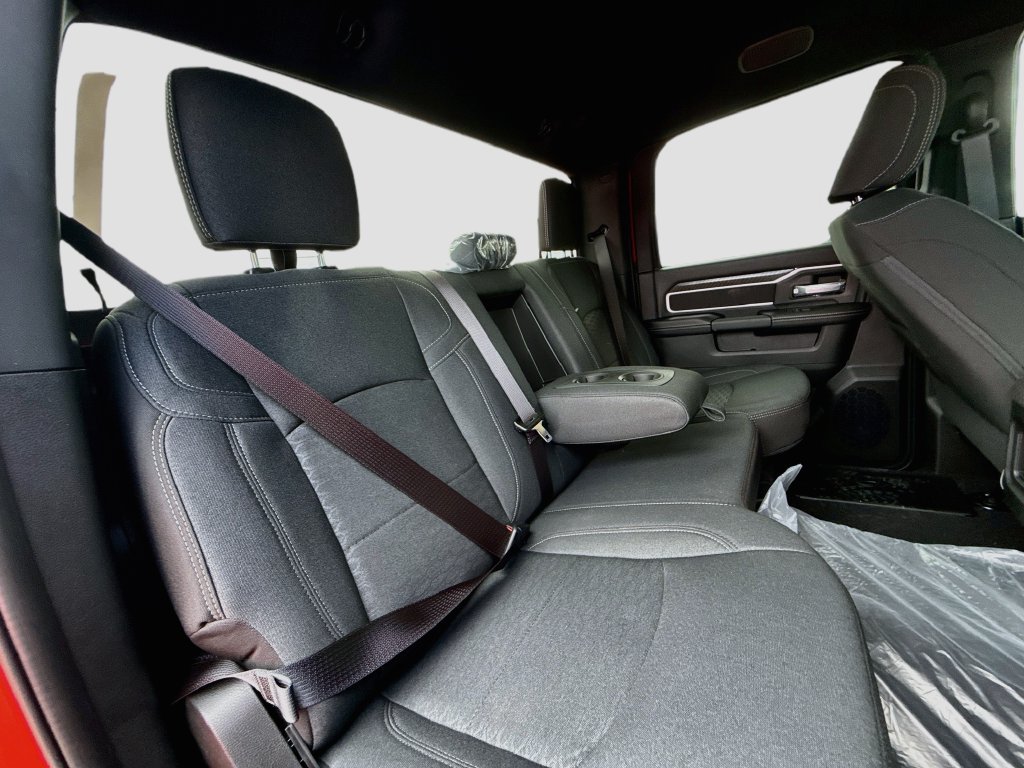 New 2027 RAM 3500 Big Horn AWD/4WD image 30