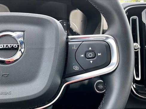 Used 2022 Volvo XC40 T5 Inscription w/ Advanced Package AWD/4WD image 19
