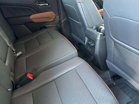 Used 2024 GMC Canyon AT4 w/ AT4 Premium Package image 18