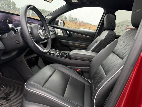 Used 2025 Buick Enclave Avenir w/ Super Cruise Package image 10