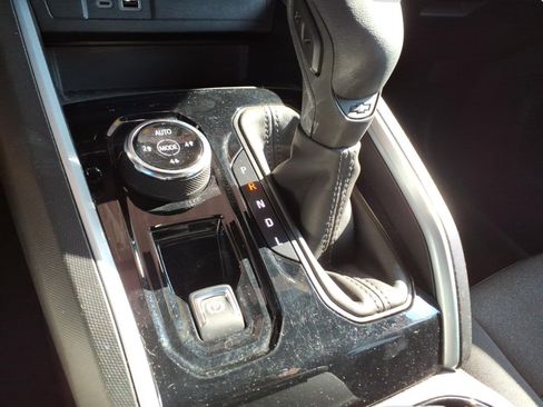 Certified 2023 Chevrolet Colorado Trail Boss w/ Advanced Trailering Package AWD/4WD image 21