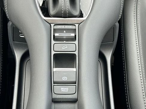 New 2026 Honda HR-V EX-L image 24