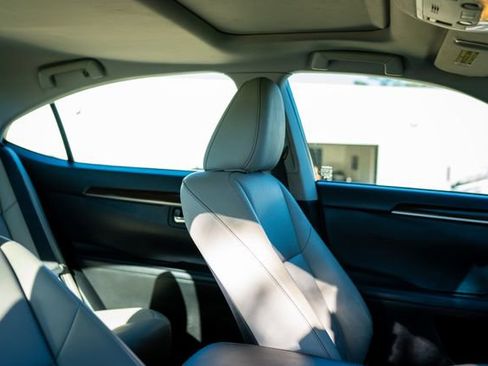 Used 2015 Lexus ES 350 image 8