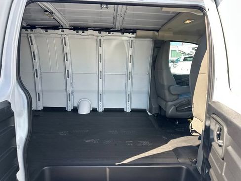 New 2025 Chevrolet Express 3500 Extended w/ Driver Convenience Package RWD image 11
