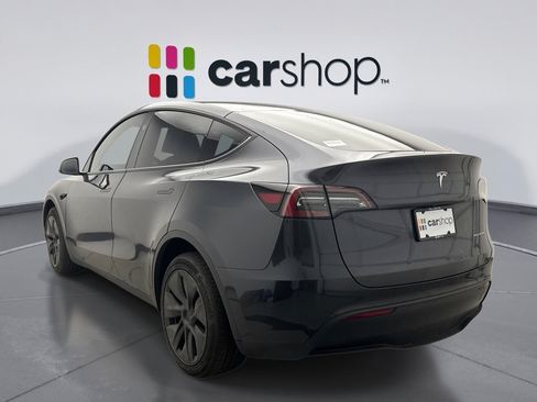 Used 2025 Tesla Model Y Long Range AWD/4WD image 3