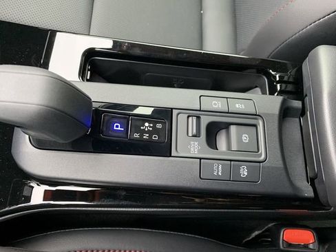 New 2026 Toyota Prius Plug-In Hybrid FWD image 25