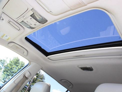 Used 2011 Subaru Outback 3.6R Limited w/ PWR Moonroof Pkg image 18