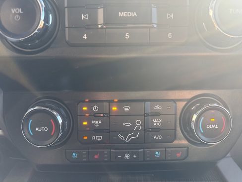 Used 2020 Ford F350 Lariat w/ Lariat Ultimate Package image 27