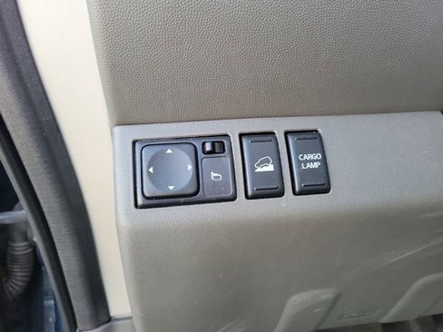 Used 2020 Nissan Frontier SV image 19