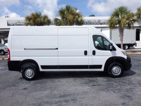 Used 2025 RAM ProMaster 3500 w/ Convenience Group FWD image 1