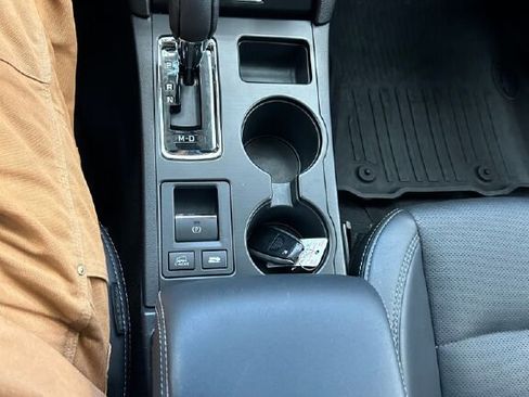 Used 2019 Subaru Outback 2.5i Limited image 12