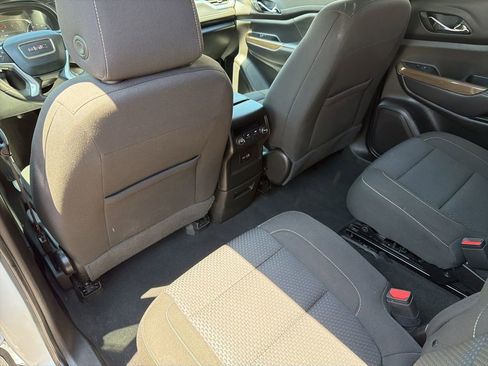 Used 2023 GMC Acadia SLE w/ Elevation Edition AWD/4WD image 14