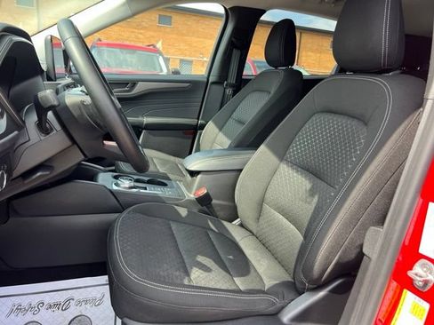 Certified 2024 Ford Escape Active AWD/4WD image 17