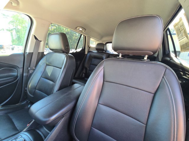 Used 2022 GMC Terrain SLT AWD/4WD image 30