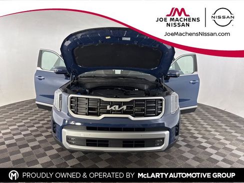 Used 2025 Kia Telluride SX w/ SX Captain's Chair Package image 12