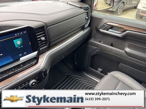 Used 2023 Chevrolet Silverado 1500 LT image 46