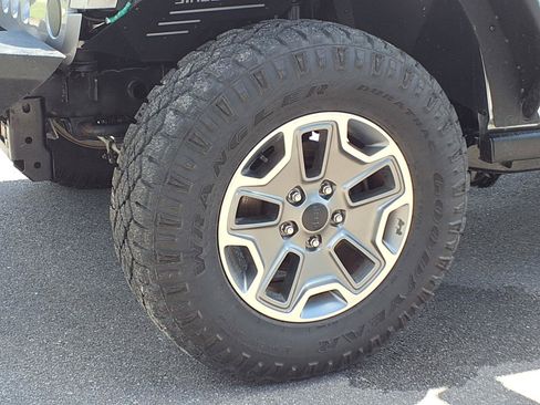 Used 2013 Jeep Wrangler Rubicon w/ PWR Convenience Group AWD/4WD image 28