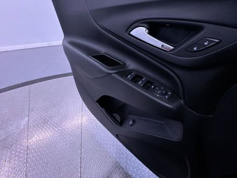 Used 2023 Chevrolet Equinox LT FWD image 31
