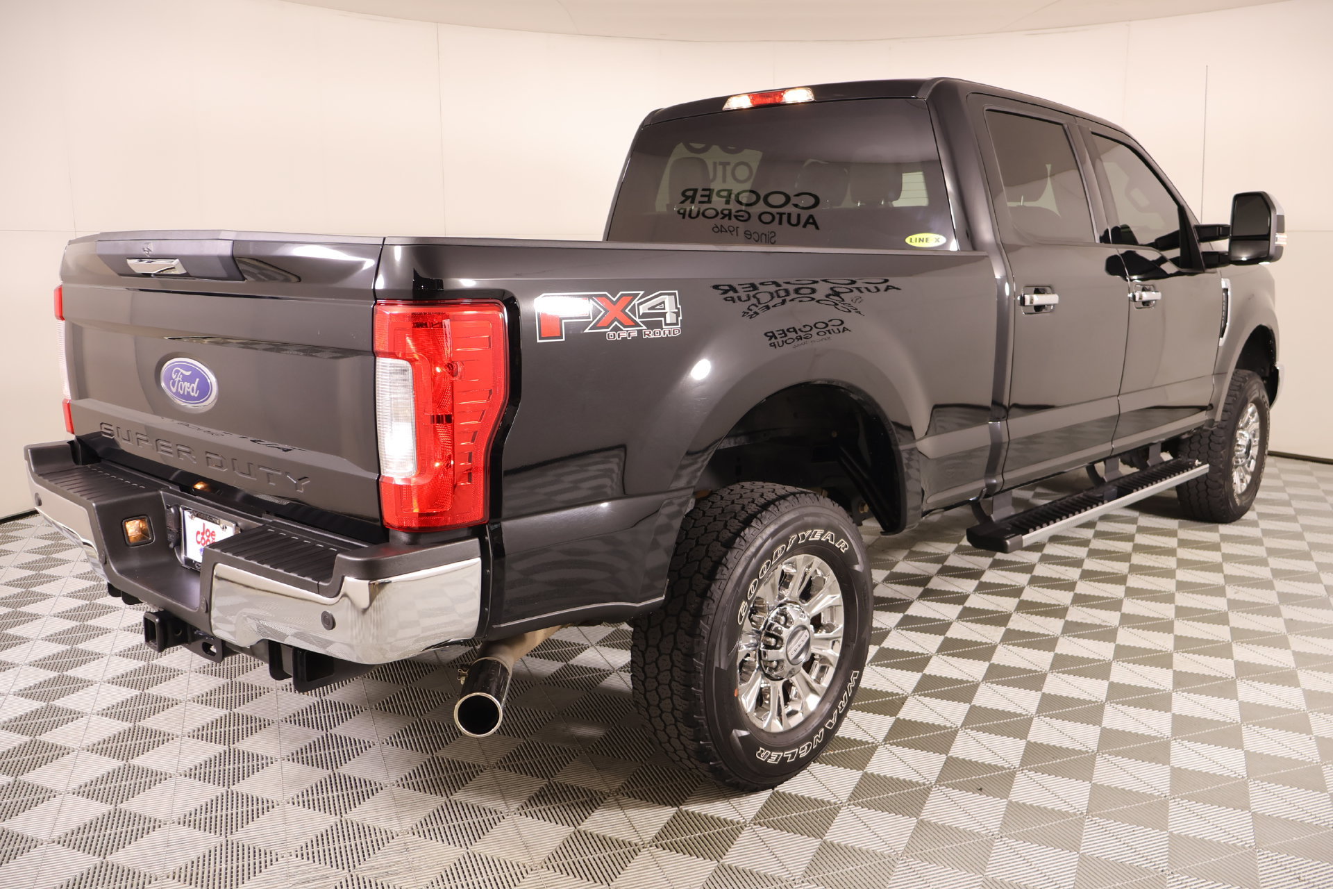 Used 2018 Ford F250 XLT w/ XLT Premium Package AWD/4WD image 21