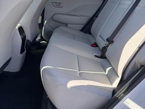 Used 2024 Hyundai Kona SEL image 11