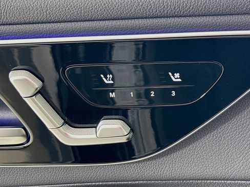 Used 2026 Mercedes-Benz GLC 300 image 21