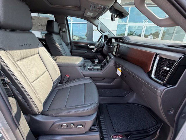 New 2026 GMC Sierra 1500 Denali w/ Denali Reserve Package AWD/4WD image 26