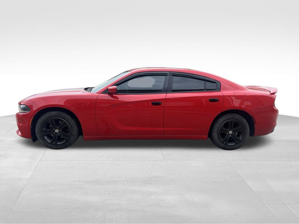 Used 2020 Dodge Charger SXT w/ Leather Interior Group RWD image 2