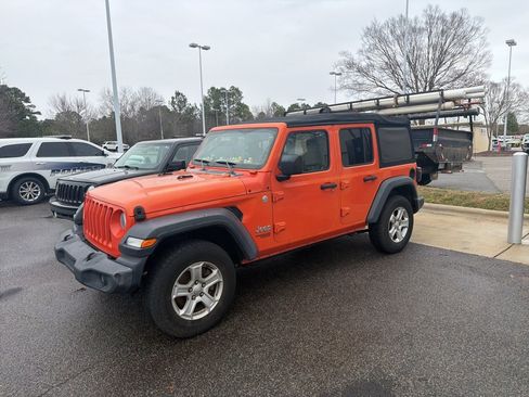 Used 2018 Jeep Wrangler Unlimited Sport S image 8
