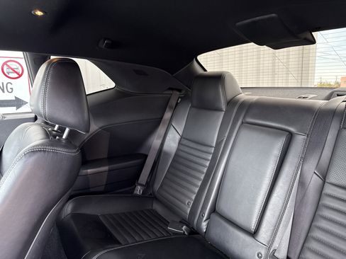 Used 2013 Dodge Challenger R/T image 20