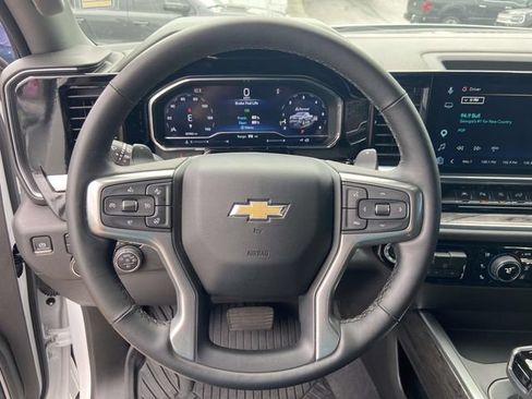 Used 2025 Chevrolet Silverado 1500 LTZ AWD/4WD image 20
