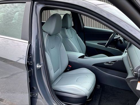 New 2026 Hyundai Elantra Limited image 9