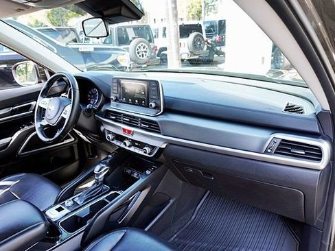Used 2021 Kia Telluride S FWD image 10