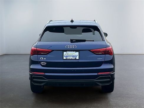 Used 2023 Audi Q3 2.0T Premium image 4