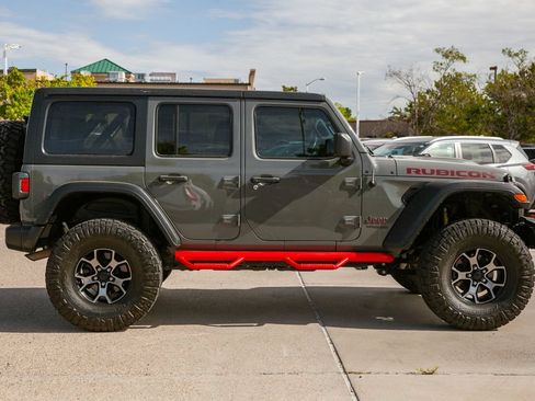 Used 2019 Jeep Wrangler Unlimited Rubicon AWD/4WD image 4