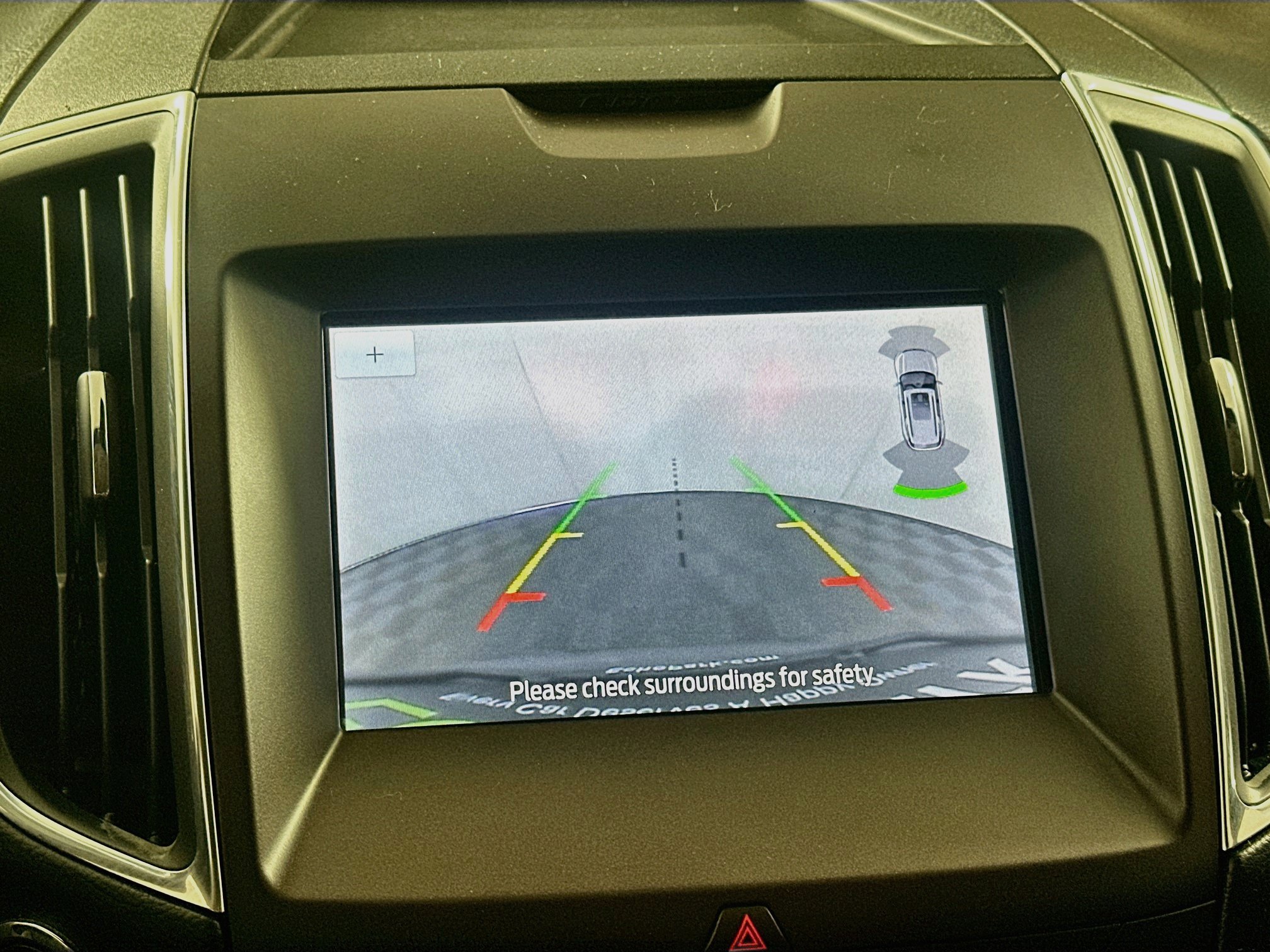 Used 2020 Ford Edge Titanium FWD image 22